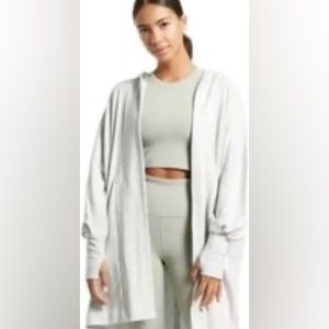 Athleta NWT women’s Tops Athleta Mantra Wrap Color: Gray Size XL